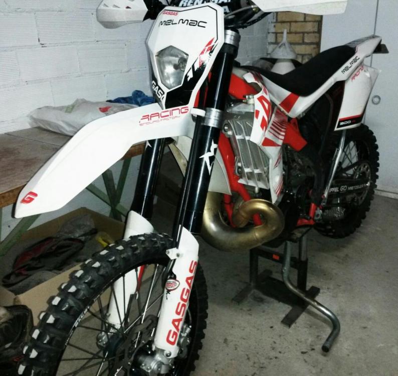 M04- GAS GAS EC 300 Racing 2013 (10).jpg